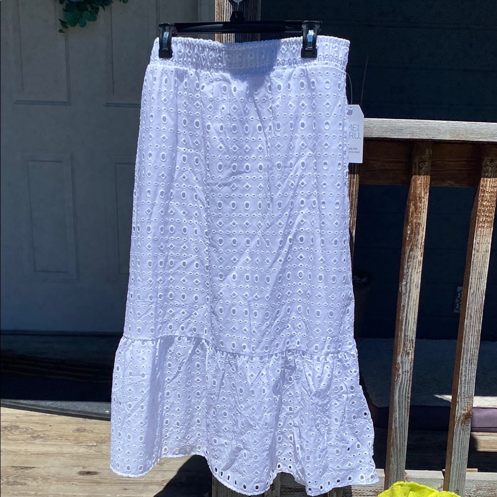 Time and Tru White Tiered A-Line Long Skirt size L